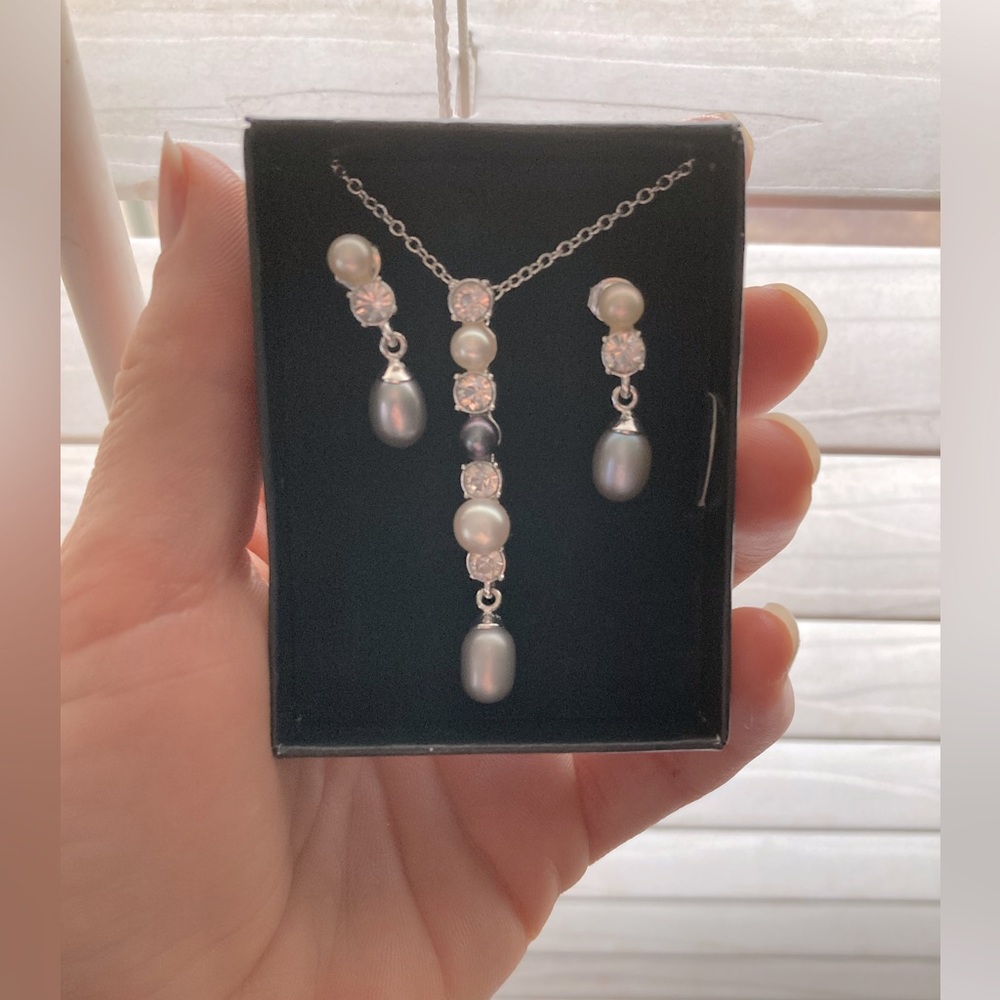 Pearl Necklace And Earrings Set Blue Grey White Pearls Valentine set